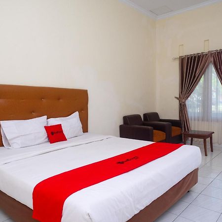 Reddoorz Syariah Near Alun Alun Wonosari Ξενοδοχείο Εξωτερικό φωτογραφία