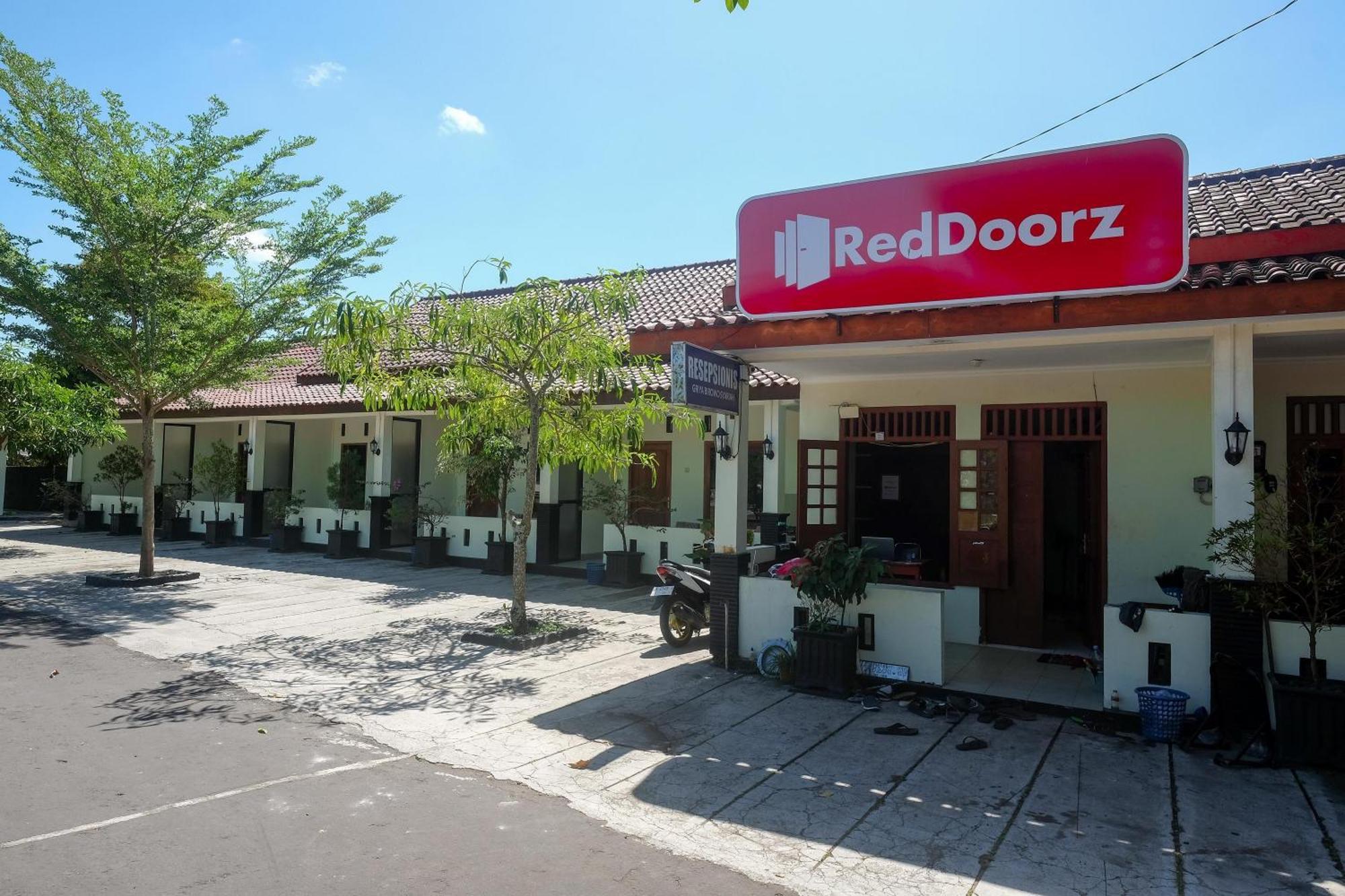 Reddoorz Syariah Near Alun Alun Wonosari Ξενοδοχείο Εξωτερικό φωτογραφία