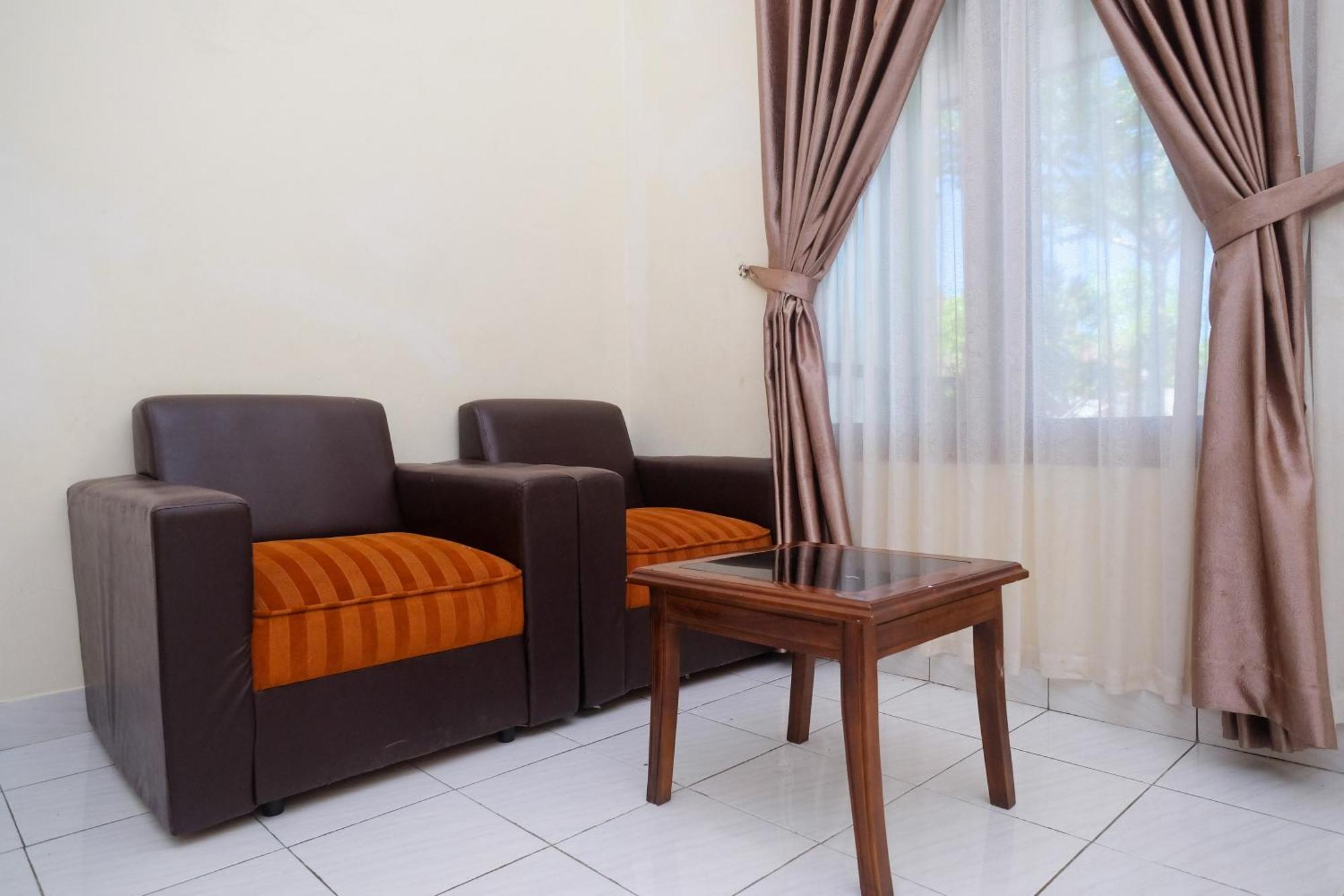 Reddoorz Syariah Near Alun Alun Wonosari Ξενοδοχείο Εξωτερικό φωτογραφία