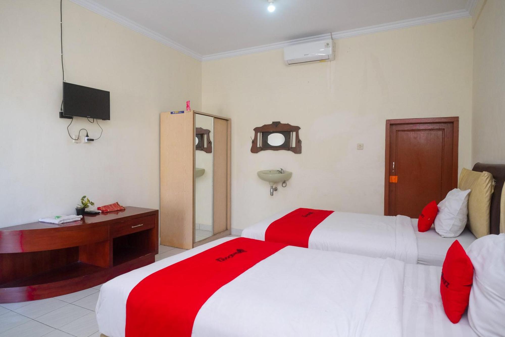 Reddoorz Syariah Near Alun Alun Wonosari Ξενοδοχείο Εξωτερικό φωτογραφία